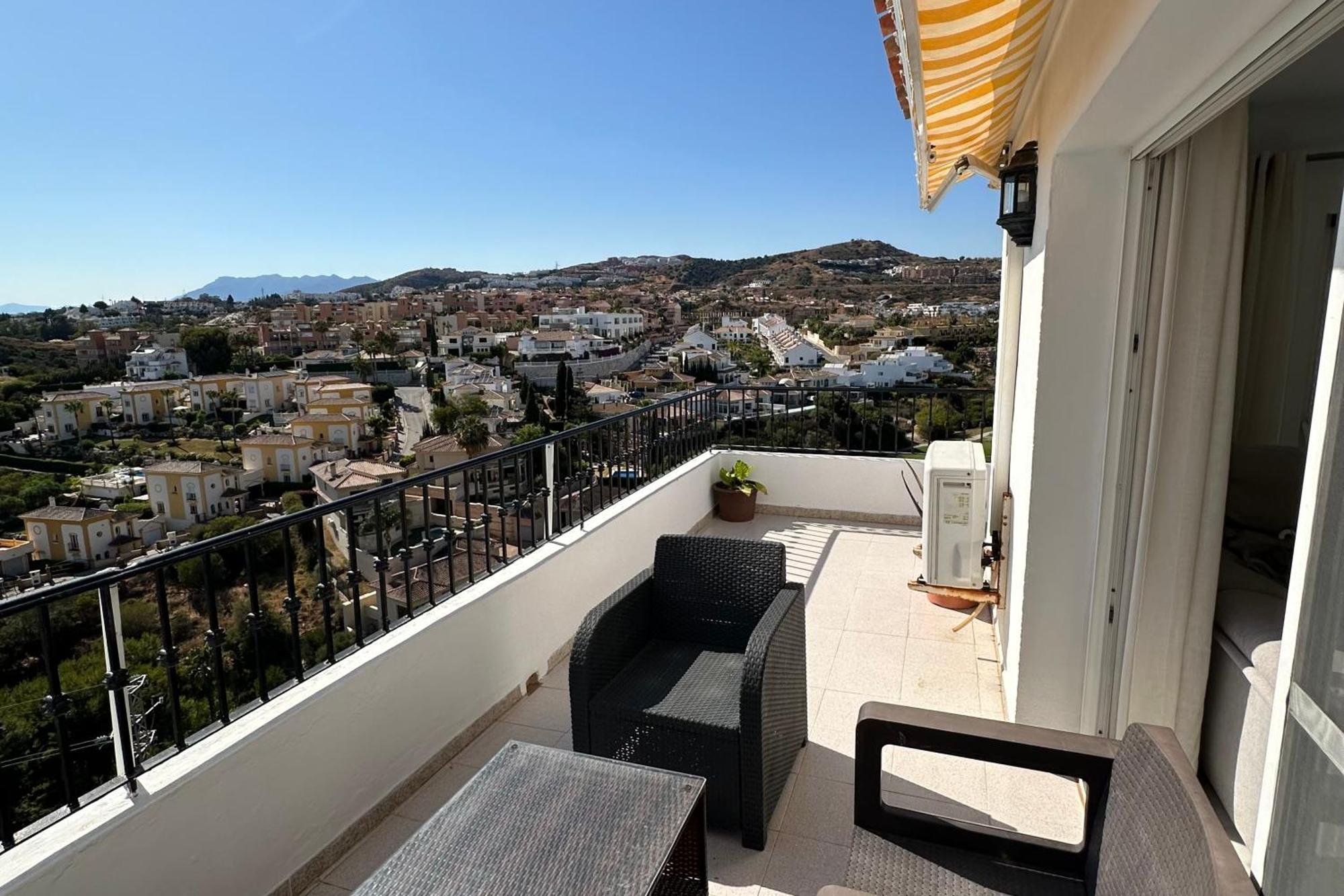 Luminoso Atico Duplex Con Vistas Al Mar Apartment Малага Екстериор снимка