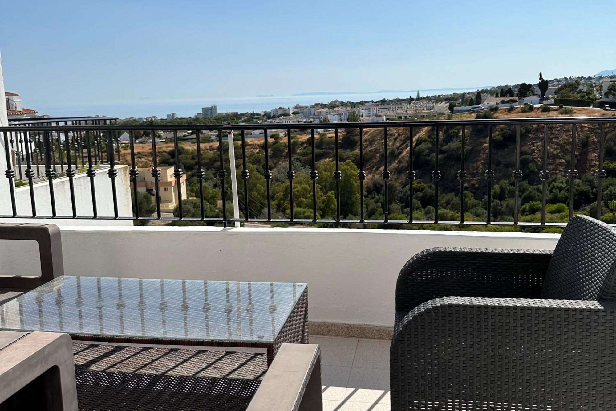 Luminoso Atico Duplex Con Vistas Al Mar Apartment Малага Екстериор снимка