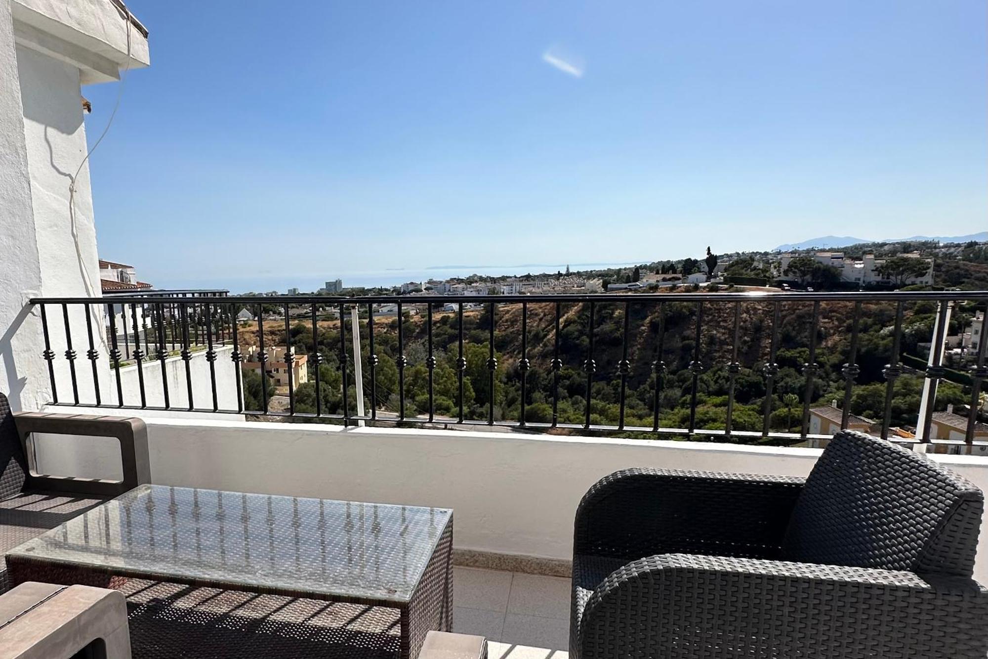 Luminoso Atico Duplex Con Vistas Al Mar Apartment Малага Екстериор снимка