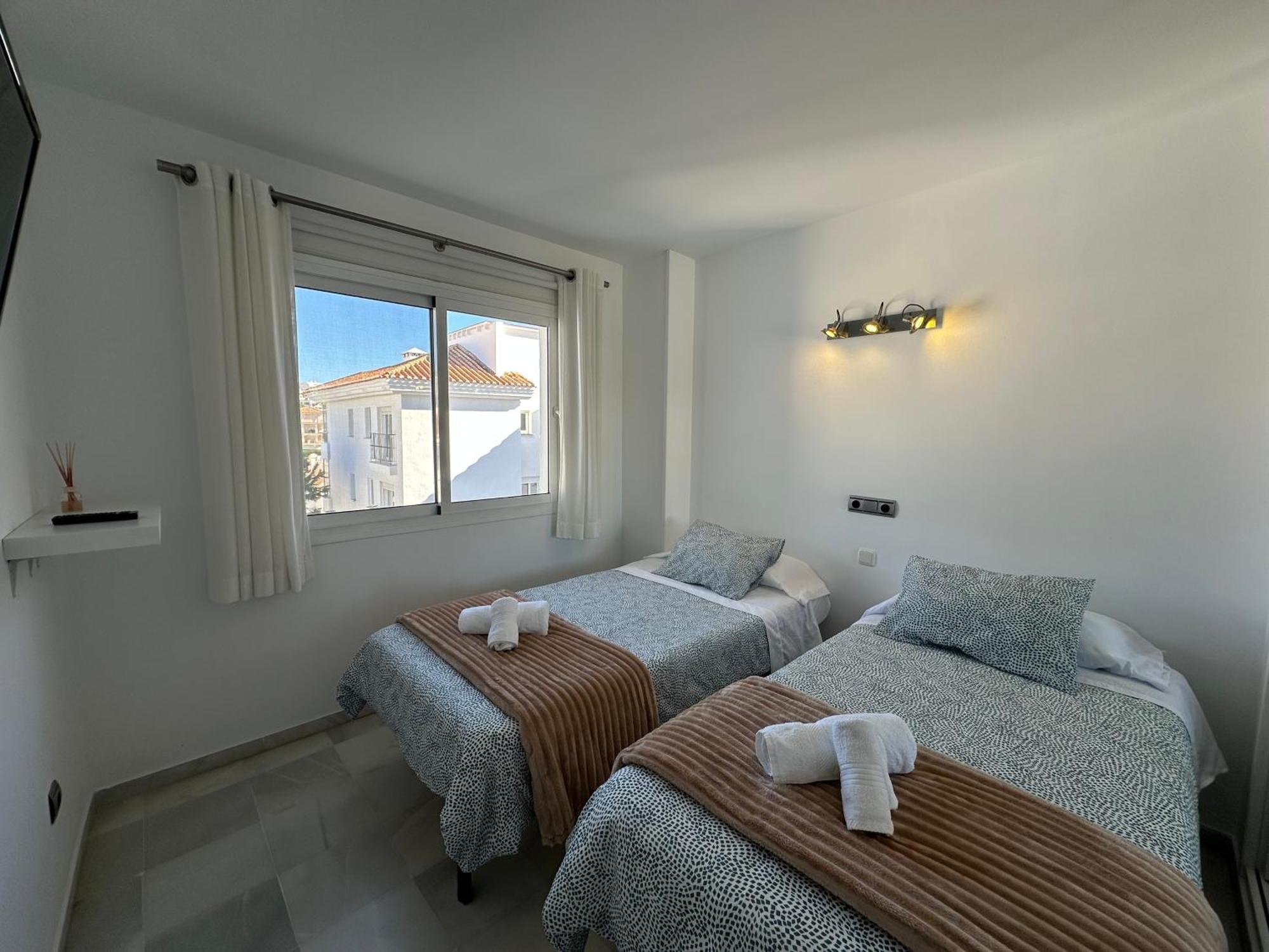 Luminoso Atico Duplex Con Vistas Al Mar Apartment Малага Екстериор снимка